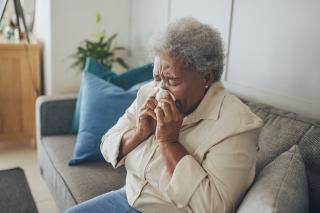 Elderly women with allergy symptoms